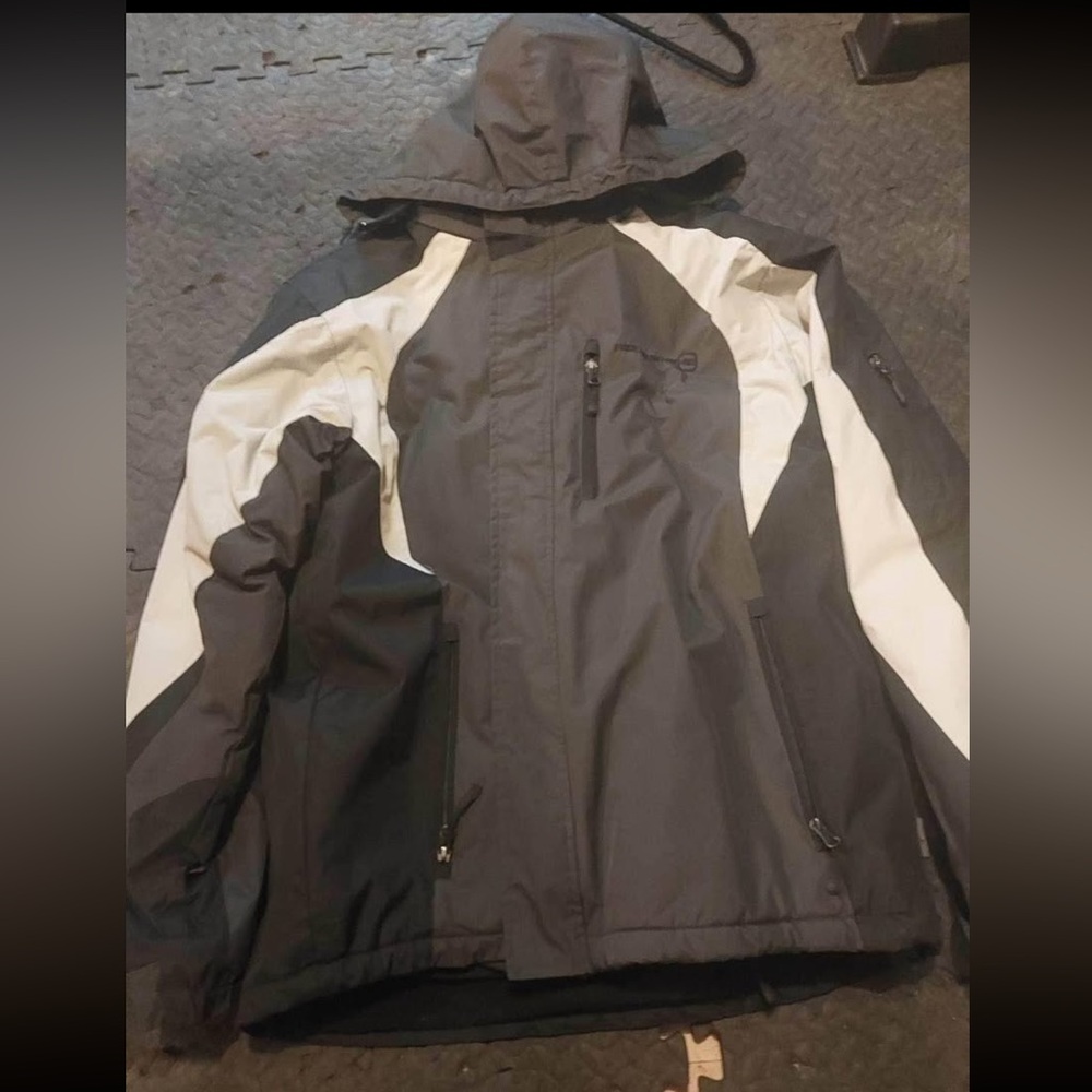 Mens winter/ski jacket size large.